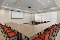 Home2 Suites by Hilton Woodstock on Hotels in Ingersoll