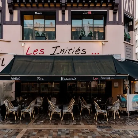 Les Initiés