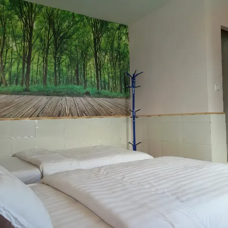 Wangcang Kaiyue Business Hotel