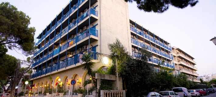 Blue Lagoon City Hotel โรงแรมในกอส