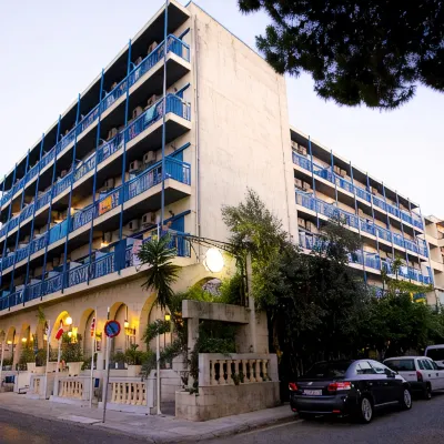 Blue Lagoon City Hotel Hotels near Amphitheatre