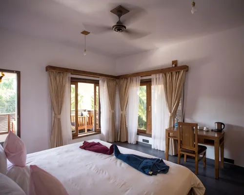Dunhill Beach Resort Hotels in Agonda
