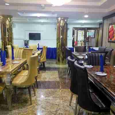Immaculate Platinum Luxury Resorts Dining/Meeting Rooms