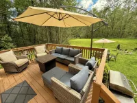 Country Club Life | Resort Amenities | Pool+Lake