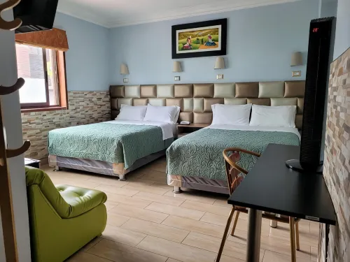 Hotel Tinkus Inn