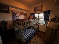 Charming 2-Bedroom Condo at the Breathtaking Sugar Top Mountain Resort