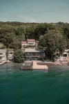 Live The Lifestyle,Stunning Lake House in the heart of Wine Country!
