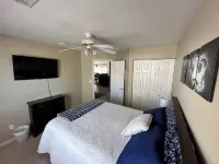 Beautiful house with pool and hot tub! - พร้อมWifi