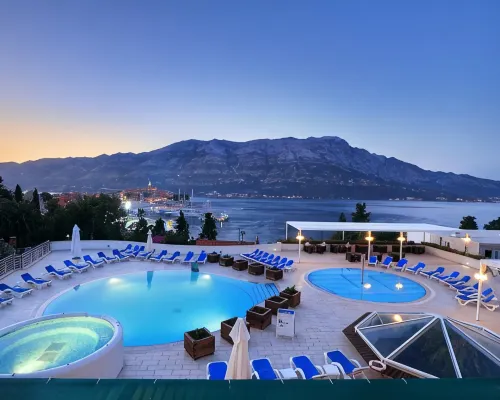 Marko Polo Maradiso Hotel by Aminess فنادق في كوركولا