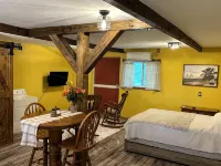 The Little Red Barn - 2-Star