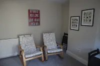 Stunning city centre 3 bedroom house - Queens Quarter Belfast - Bungalows