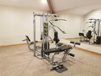Mountain Adventure Getaway- Cozy 2-room condo in Eden with WiFi and washer/dryer - Gym