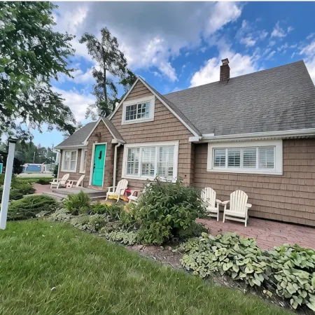 2026 Remodel! Downtown Oscoda - Lake Huron Beach and Pier! Sleeps 13