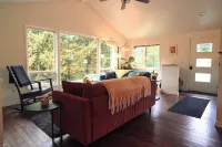 Farmstead Haven with River Views & Sauna - Homestays