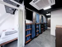 โฮสเทล แจ๊ซ โรงแรมใกล้ห้องอาบน้ำสาธารณะฮิโนเดะยุ