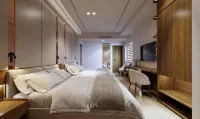 Royal Hotel