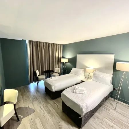 Axiom Park Hotel