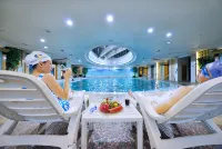 Luxemon Xinjiang Hongfu Hotel (Hotan 2nd Street People's Park)