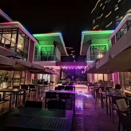 Realm Garden Hotel
