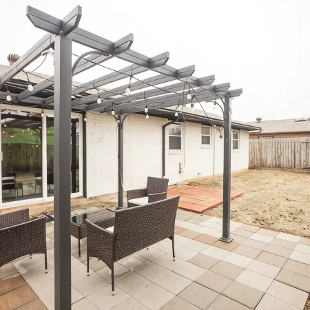 Work Space/King/Patio/Near Airport/Close to I-35