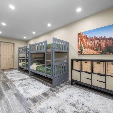 Luxury Basement Full Apartment with Private Entrance Hotels in Orem