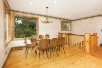 Mountain Home w/ Views & Game Room, Slopes 20 min