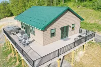 Modern 1 bedroom Guest House with sweeping views of the Redbank Creek and Valley - Homestays