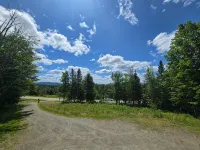 Riders welcome! Gorgeous 3-bedroom house with WiFi in Errol