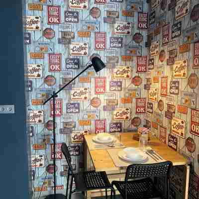 Stay in Gauthier Studio K Dining/Meeting Rooms