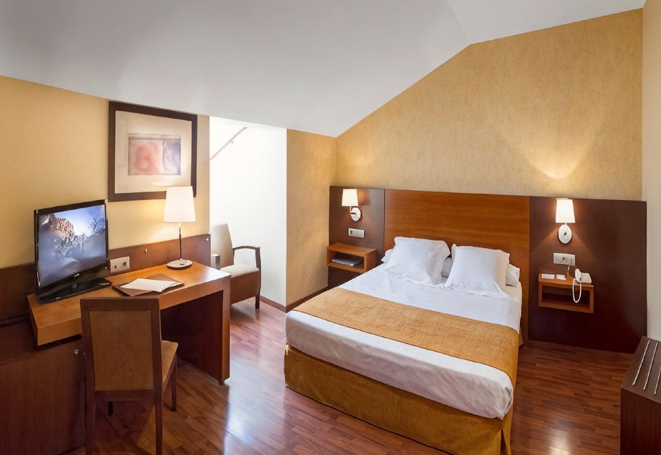 Hotel Torre de Sila - Housity