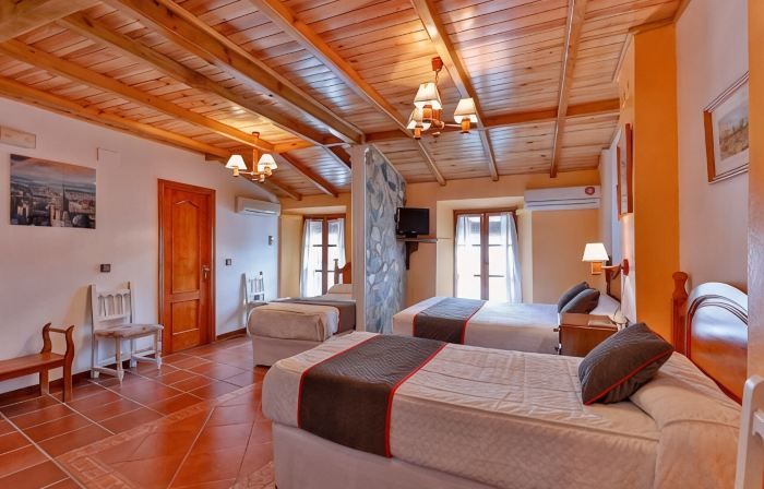 Hotel Las Palmeras by Vivere Stays