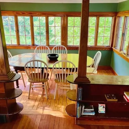 Sweet comfy cottage on Small Point Road