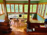 Sweet comfy cottage on Small Point Road - Wifi