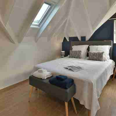 Villa YVANTINO OCEAN (4 bedrooms) the feeling of being on the deck of a boat Rooms