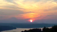 Beaver Lake Get-a-Way          Great Location--Beautiful View