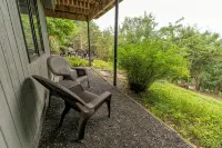 Enjoy Cabin Vibes & Lake Views, Close to Town, Lake & Flx Activities; EV Charger - 4-Star