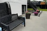 Tranquility 2BR Condo - Extended Stays for Executives & Traveling Professionals - Balkoner