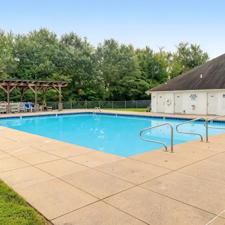 Free Daily Activities, Bikes, Grill, Pool, Chairs, Plenty of Parking!