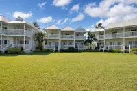 Majestic Marina View- 2/2.5 townhome looking over Hawks Cay Marina.