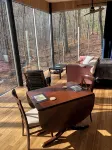 現代玻璃靜居福特谷木屋，配有WiFi、空調和電動汽車充電樁 - 小木屋