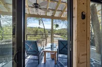 Cozy cabin in charming Eureka Springs with WiFi and AC - Alphydda