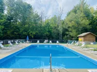 Redwood Retreat in Windham - Pool! Tennis! - Pools
