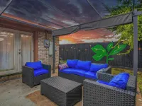 Stylish Boho Home-5Brs- amazing Pool-Patio- 2tvs- DeerPark Hotels in Deer Park