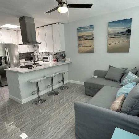 Beach Block Apartment w/ Balcony