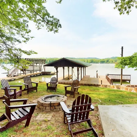 Lake Front house on Watts Bar Lake with large private dock, 2 screen porches