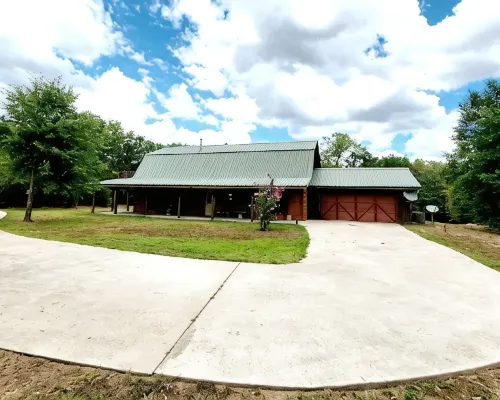 Spacious log cabin for country getaway Hôtels à : Comte de Freestone