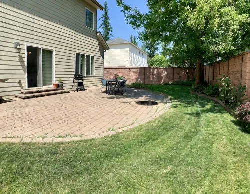 Spacious, Clean Home in Town w/ King En Suite & Hot Tub