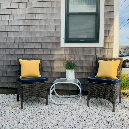 Water View Cottage within Steps to Private Beach