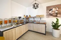 Xenia Hotel - breakfast