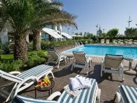 Hotel Sarti - Rooftop Pools